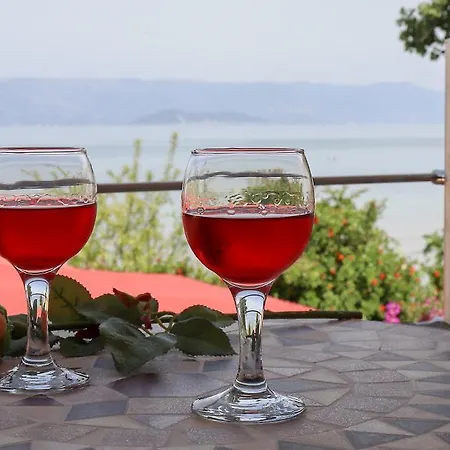 Ekati Mare Kavos
